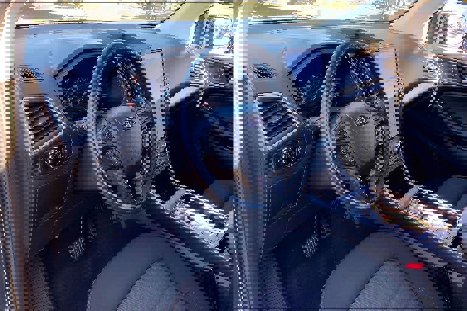 Certified 2024 Ford Edge SE w/ Black Appearance Package image 16