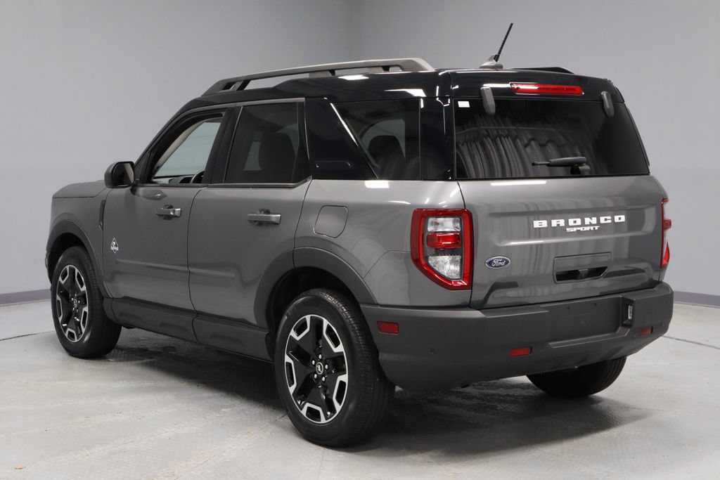 Certified 2023 Ford Bronco Sport Outer Banks w/ Tech Package AWD/4WD image 9
