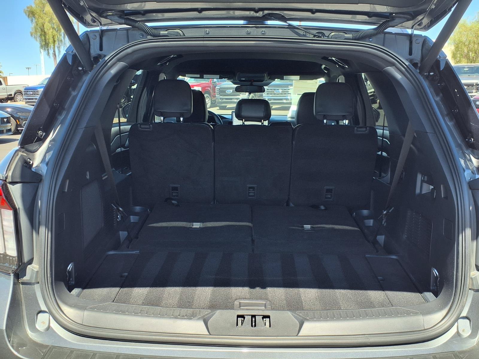 Certified 2025 Ford Explorer ST-Line RWD image 16