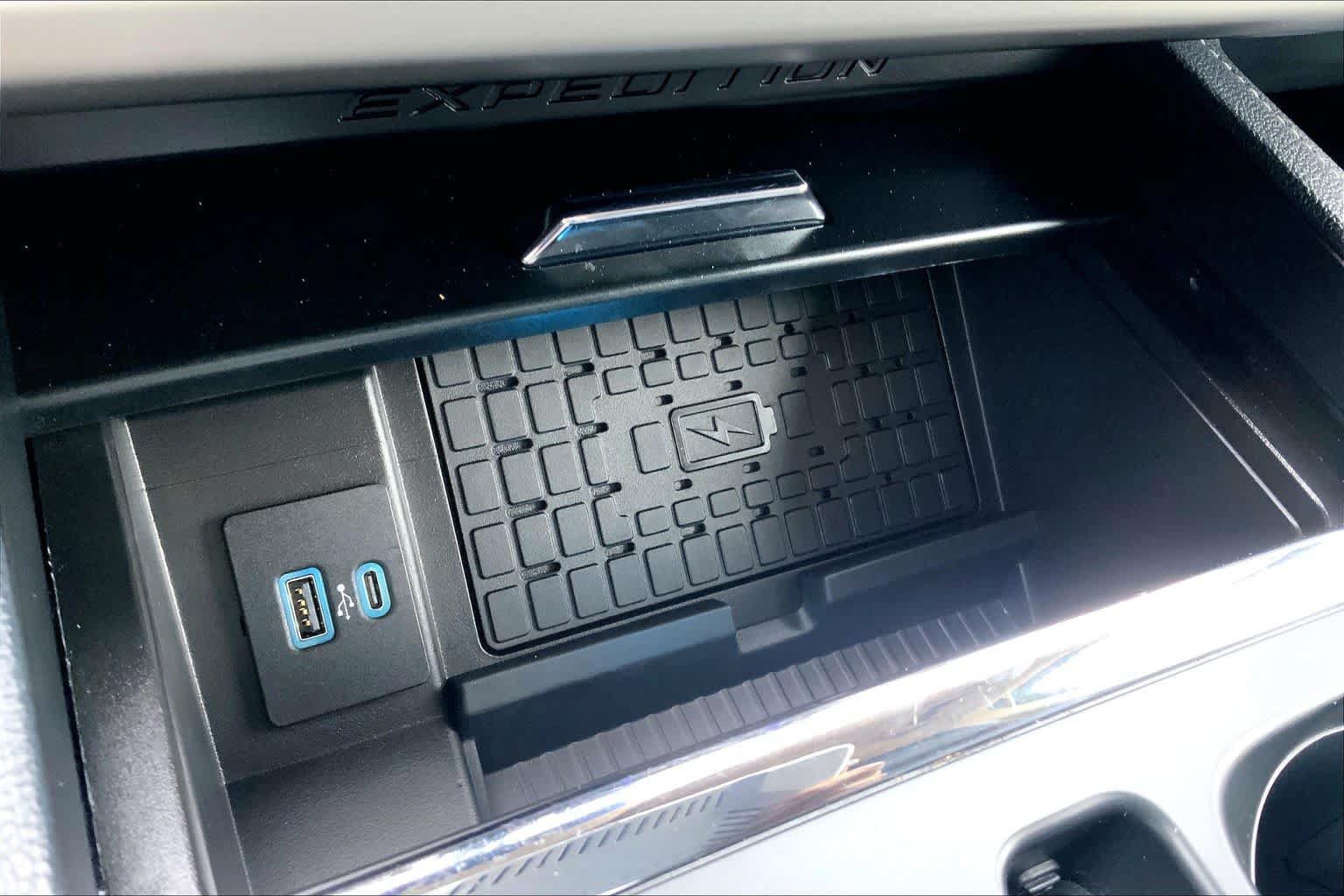 Certified 2023 Ford Expedition XLT RWD image 30