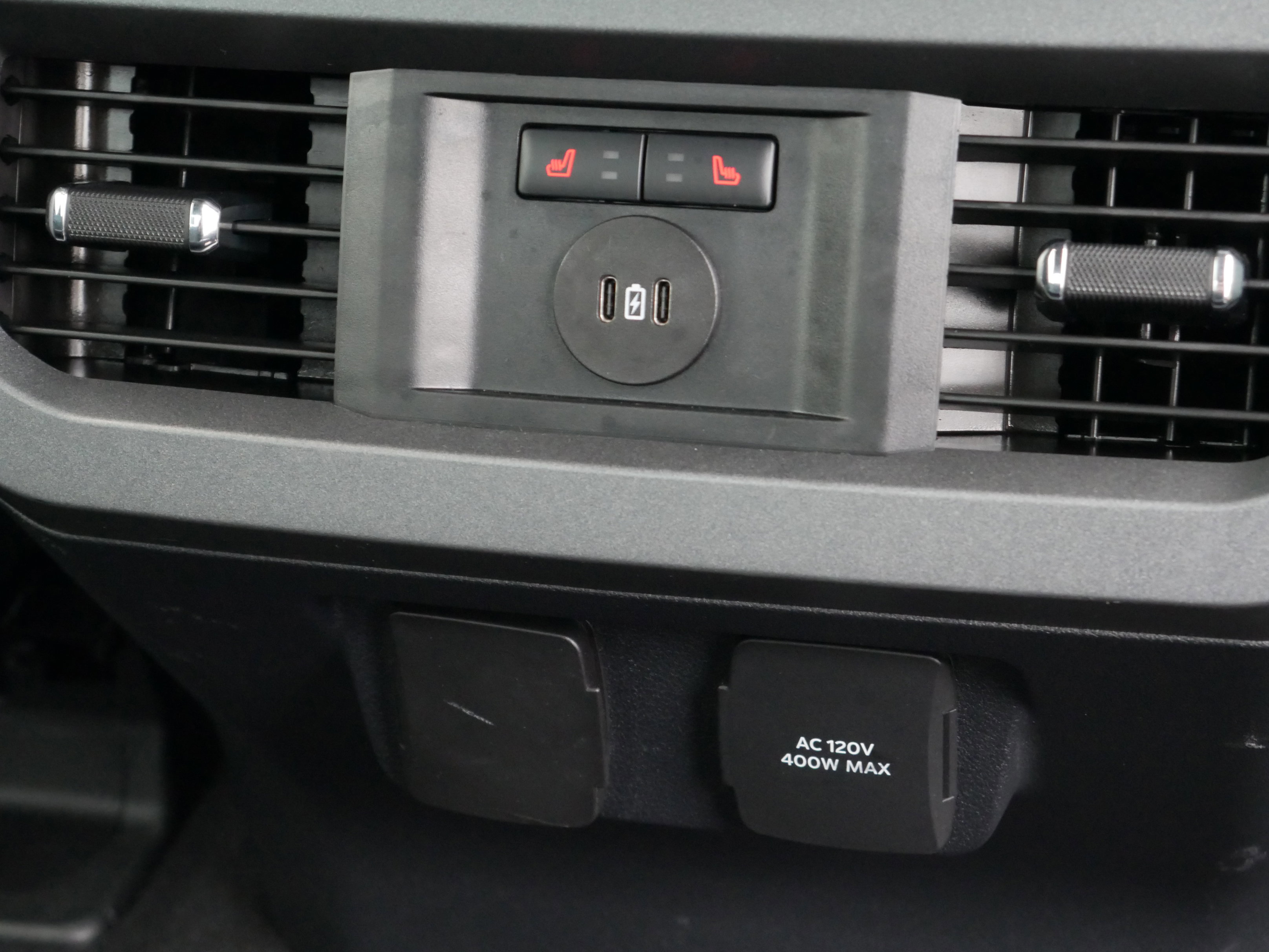 Certified 2023 Ford F350 Lariat w/ Black Appearance Package image 38