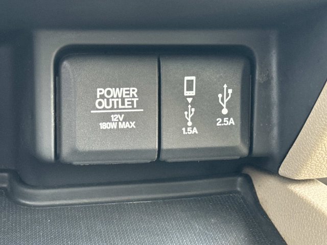 Used 2017 Honda Pilot Touring image 26