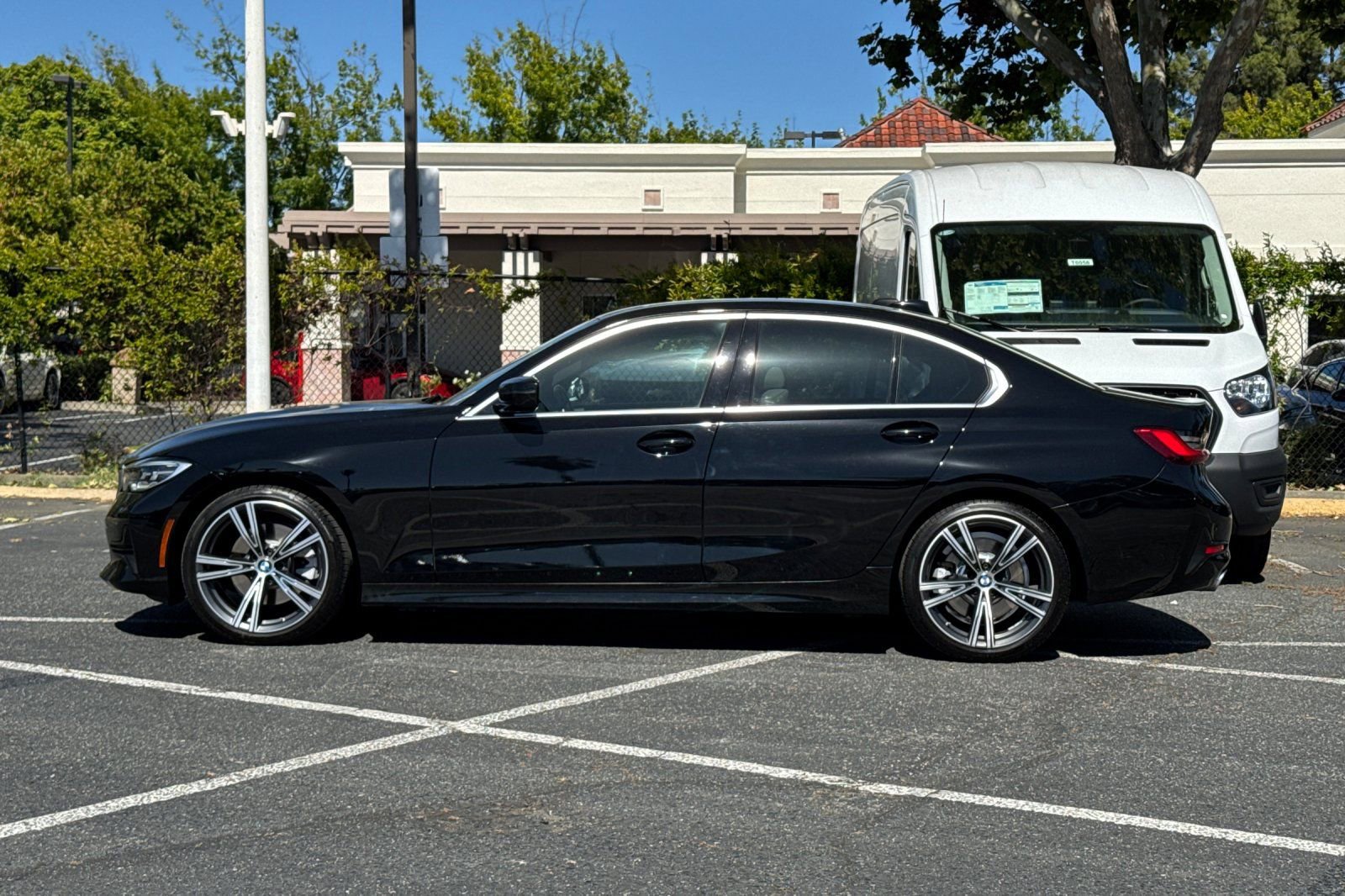 Used 2021 BMW 330i Sedan w/ Convenience Package RWD image 8