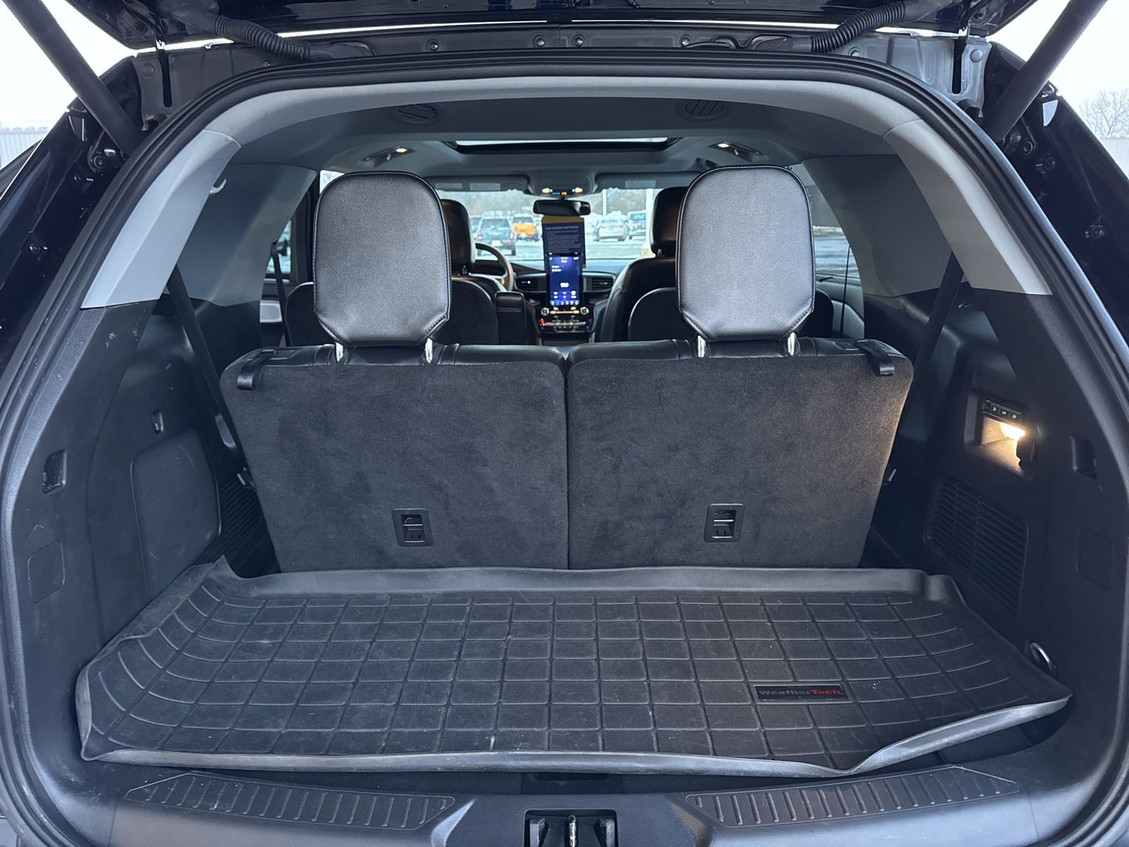 Certified 2024 Ford Explorer Limited w/ Limited Technology Package image 44