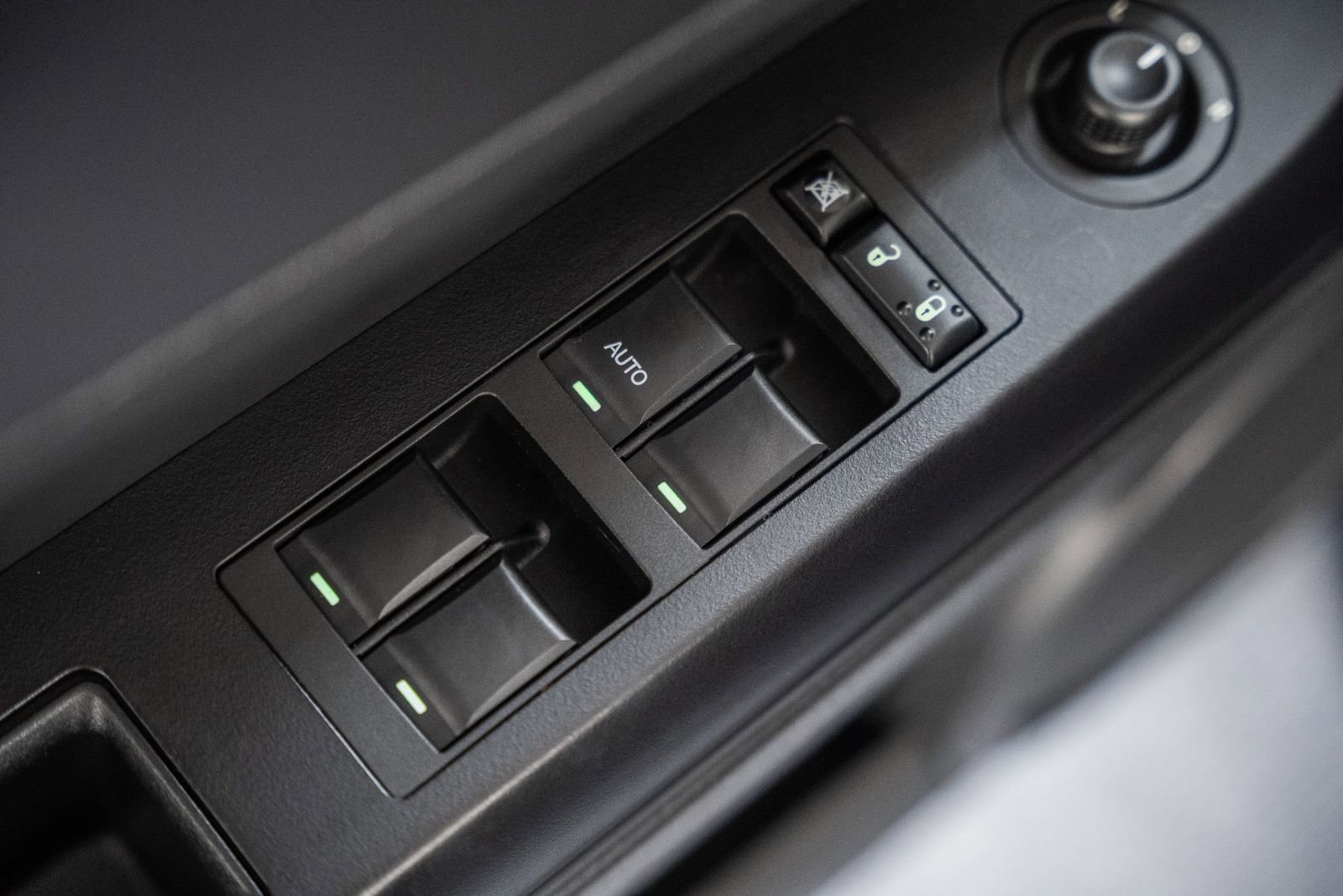 Used 2017 Jeep Patriot Latitude image 38