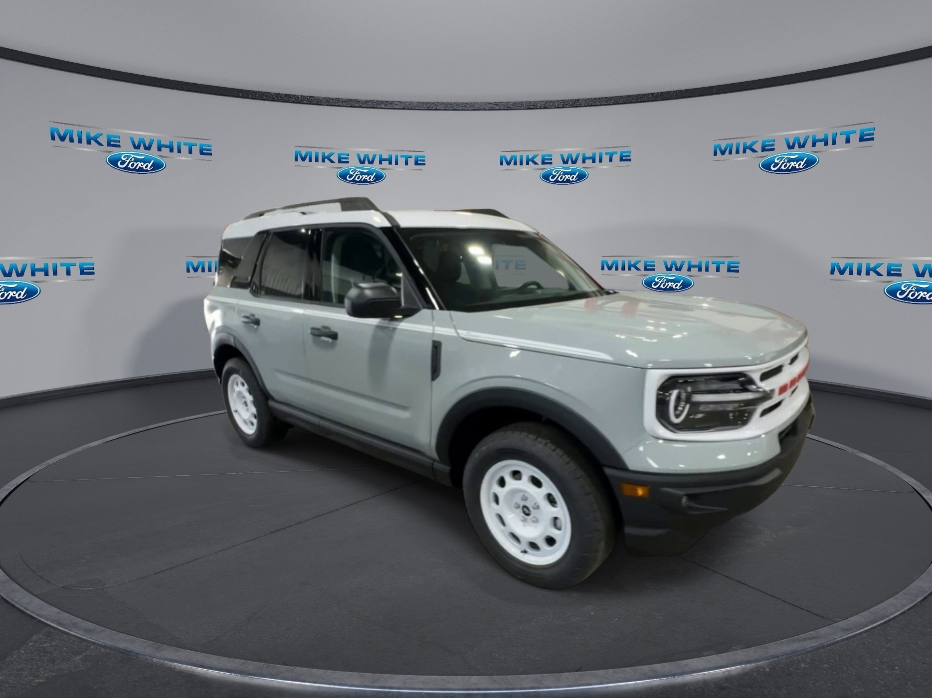 Certified 2024 Ford Bronco Sport Heritage w/ Heritage Convenience Package AWD/4WD image 2