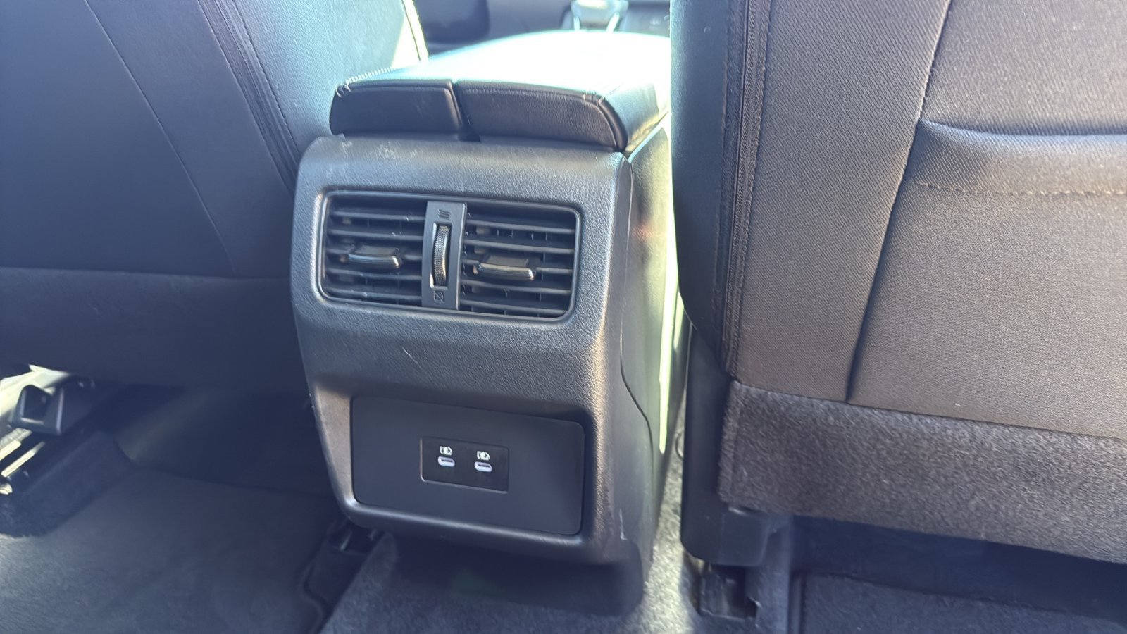 Used 2026 Nissan Rogue SV FWD image 24