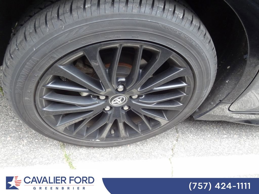 Used 2019 Toyota Camry SE image 9