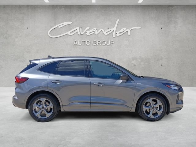 Certified 2023 Ford Escape ST-Line w/ Tech Pack #1 FWD image 18