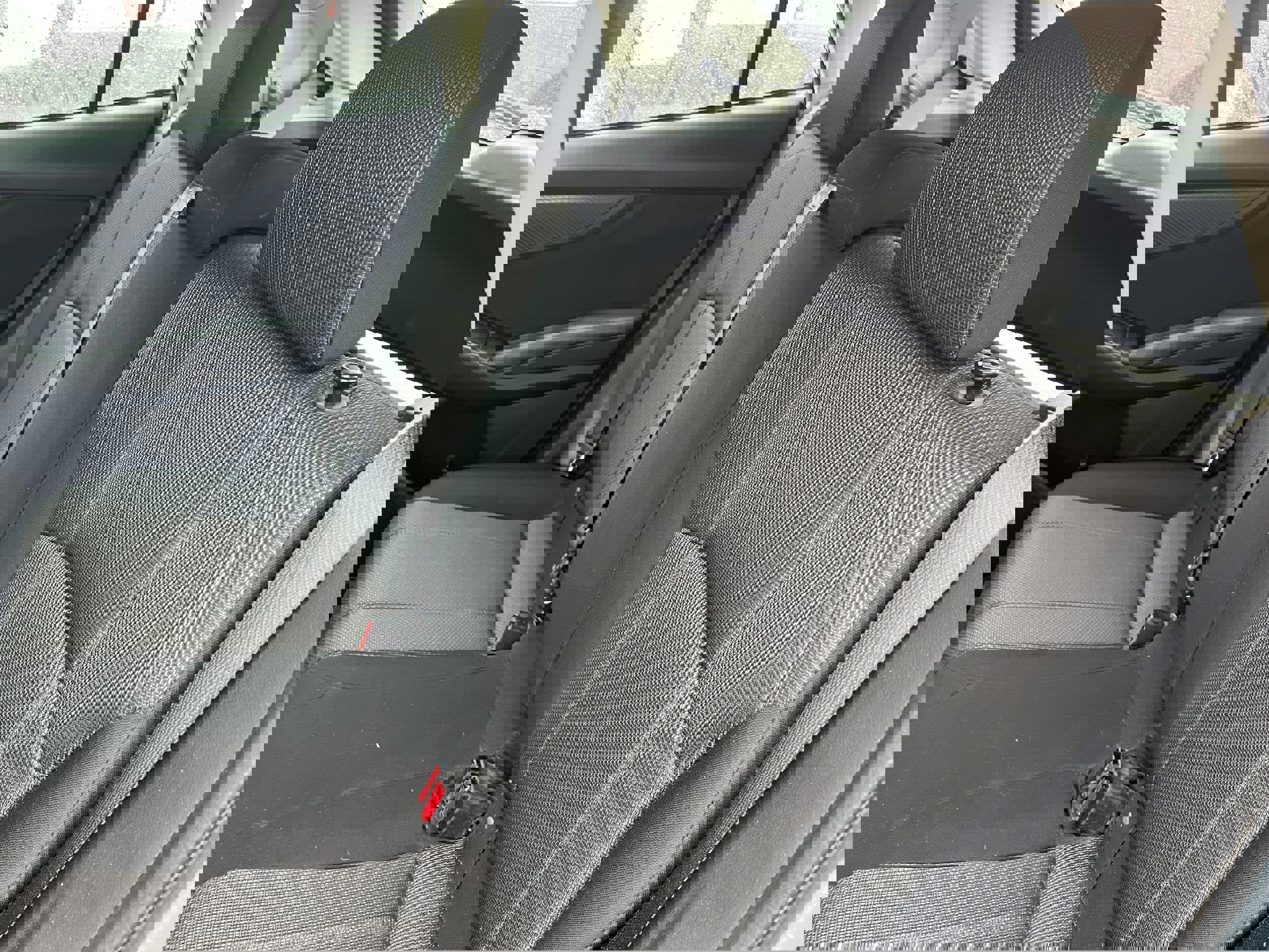 Used 2018 Subaru Impreza 2.0i Premium image 12