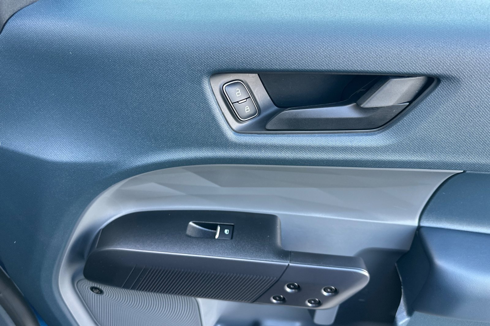 Certified 2024 Ford Maverick Lariat w/ Black Appearance Package image 17