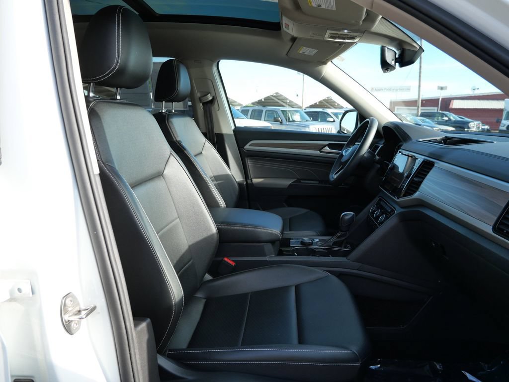 Used 2021 Volkswagen Atlas SEL AWD/4WD image 12