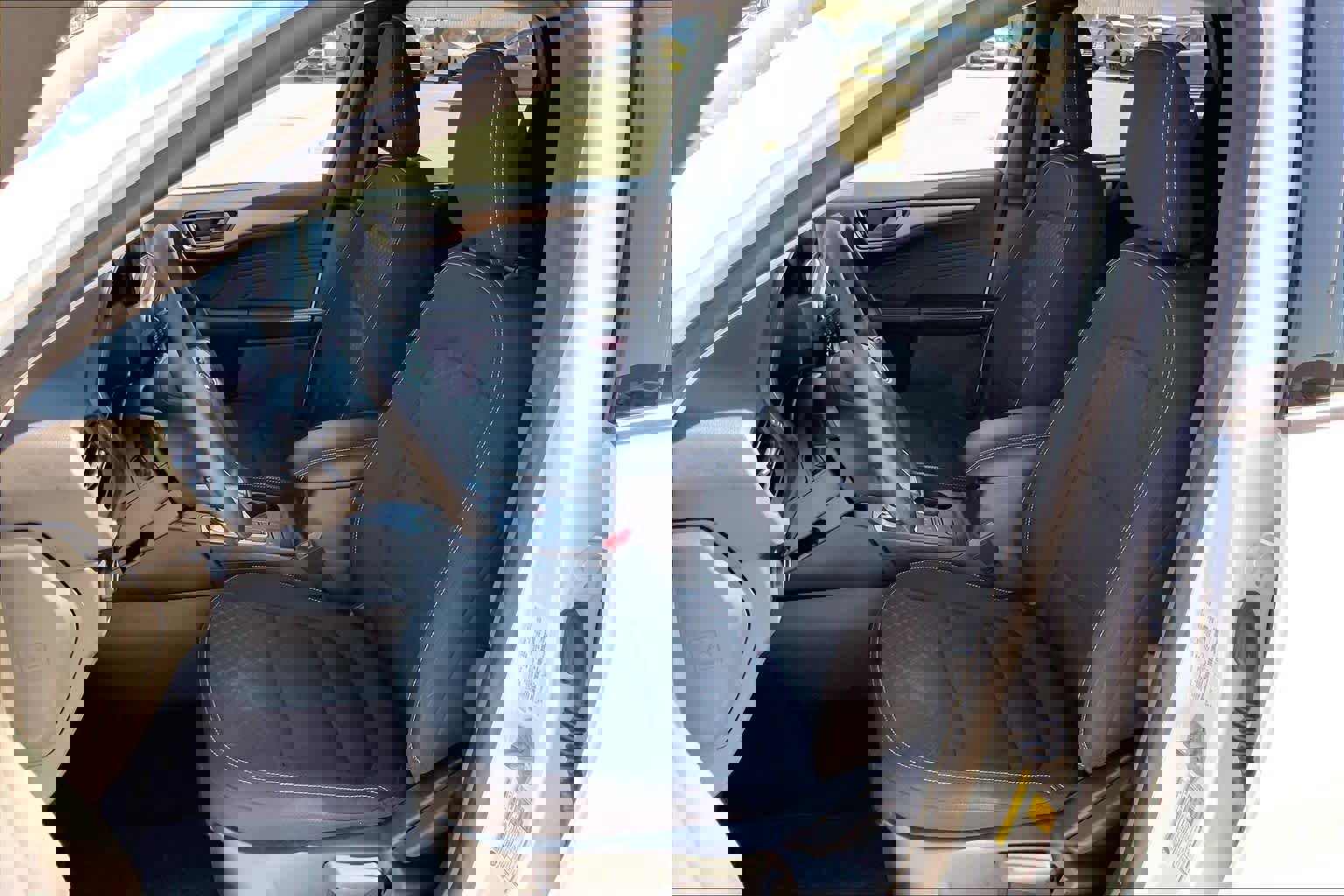 Certified 2025 Ford Escape Active image 8