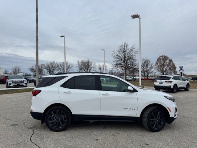 Used 2023 Chevrolet Equinox RS w/ RS Leather Package image 6