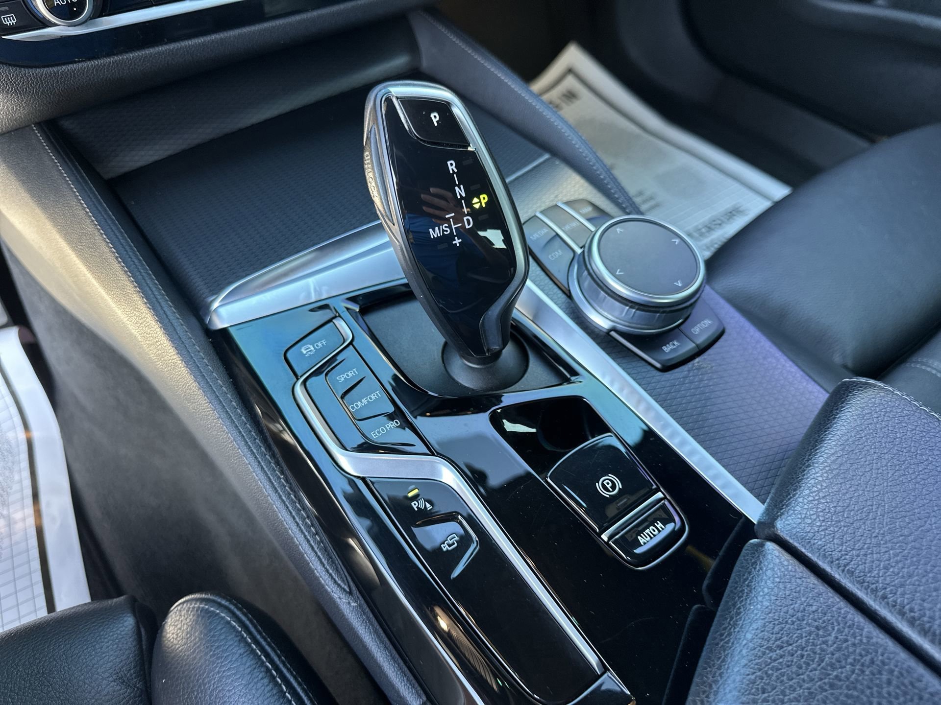 Used 2021 BMW 530i w/ M Sport Package RWD image 60
