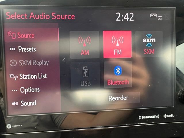 Used 2024 Toyota Camry SE AWD/4WD image 5
