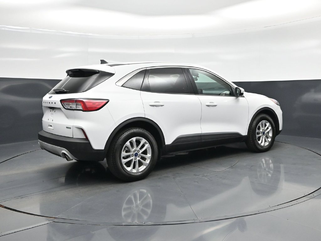 Certified 2020 Ford Escape SE FWD image 17