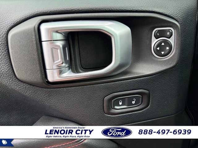 Used 2018 Jeep Wrangler Unlimited Rubicon AWD/4WD image 18