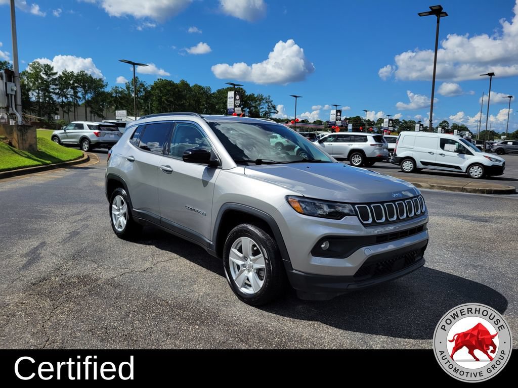 Used 2022 Jeep Compass Latitude w/ Convenience Group AWD/4WD image 9
