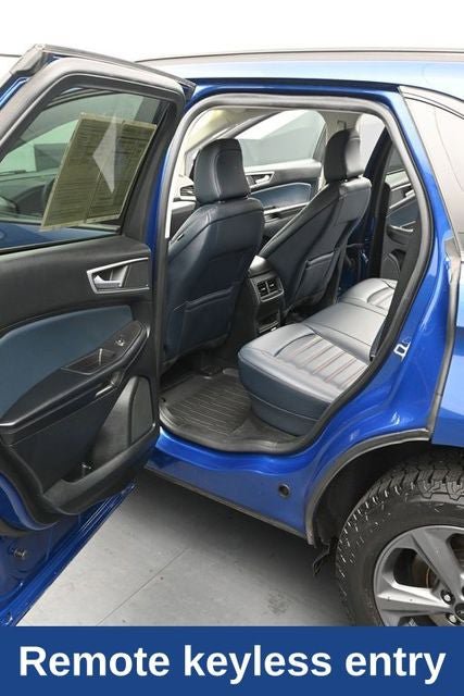 Certified 2023 Ford Edge SEL w/ Sport Appearance Package AWD/4WD image 17