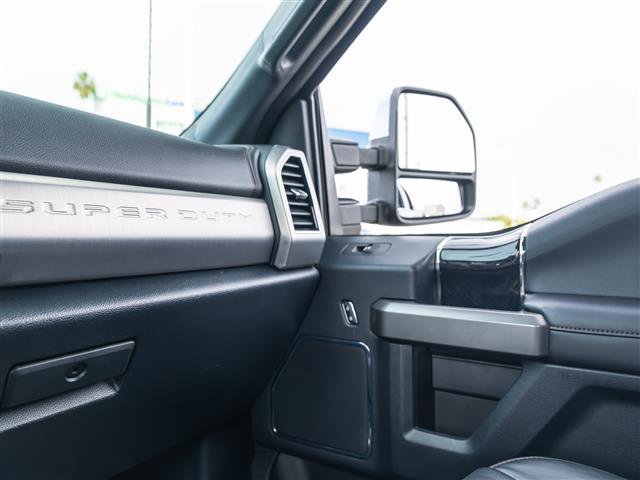 Certified 2022 Ford F350 Platinum image 36