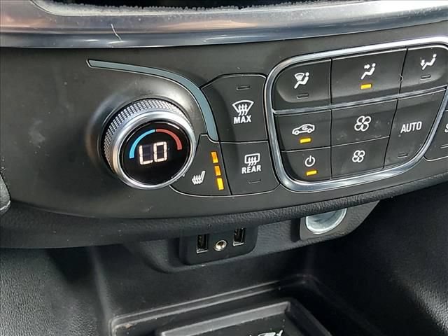 Used 2023 Chevrolet Traverse LT FWD image 21