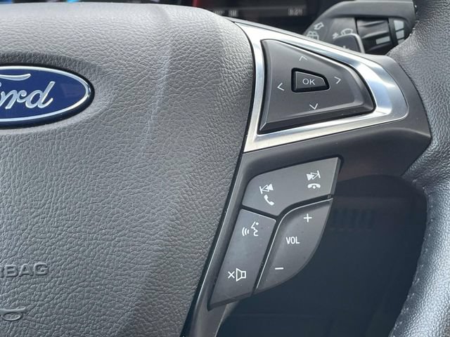 Certified 2020 Ford Edge Titanium w/ Equipment Group 301A AWD/4WD image 18