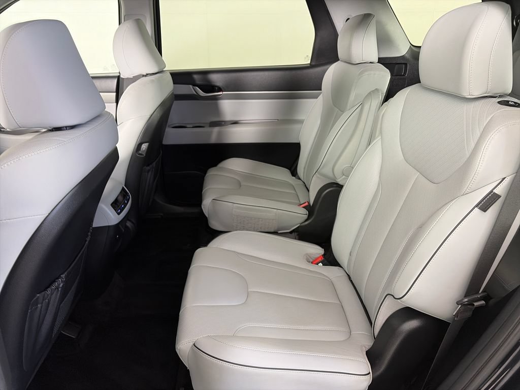 Used 2025 Hyundai Palisade SEL AWD/4WD image 13