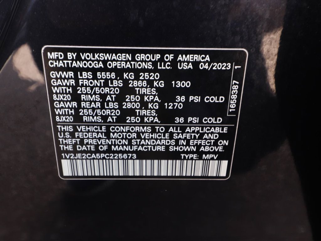 Used 2023 Volkswagen Atlas Cross Sport SE w/ Panoramic Sunroof Package FWD image 27
