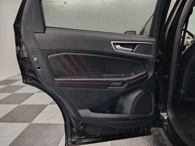 Certified 2023 Ford Edge ST-Line AWD/4WD image 11