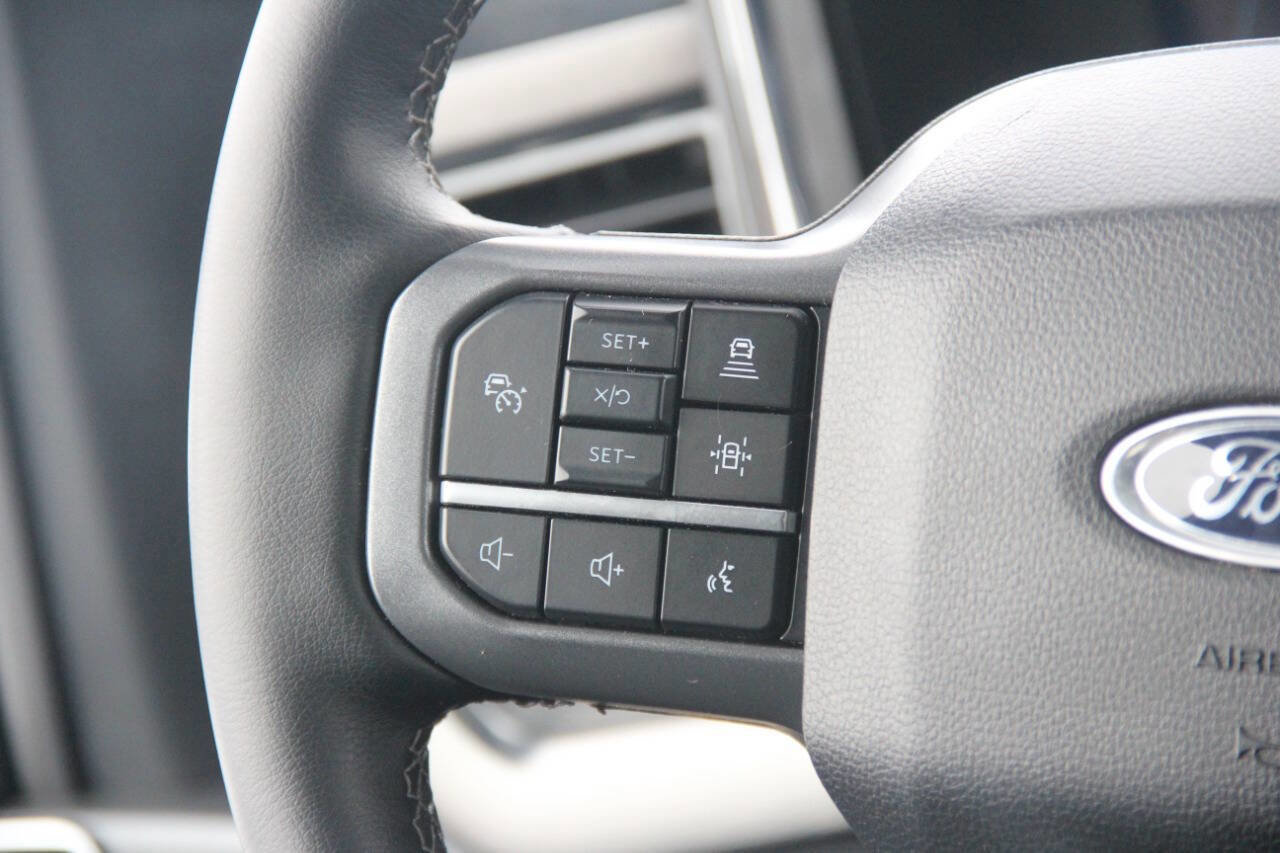 Certified 2025 Ford F350 Lariat w/ Lariat Ultimate Package image 17