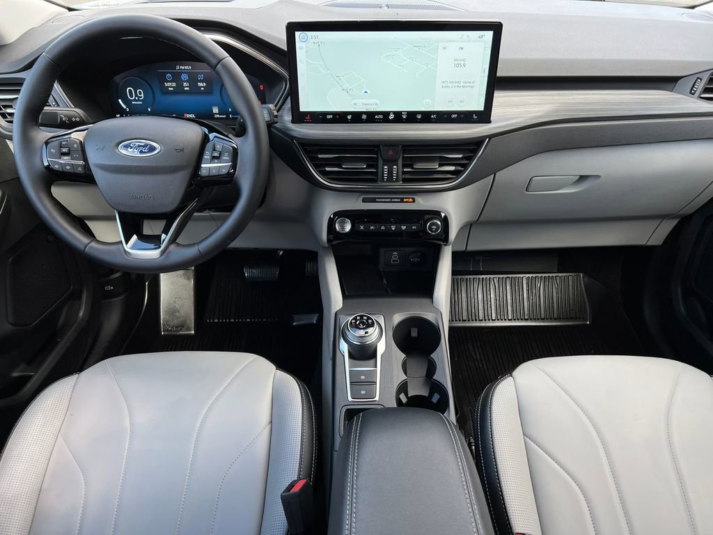 Certified 2026 Ford Escape Platinum w/ Premium Technology Package AWD/4WD image 3