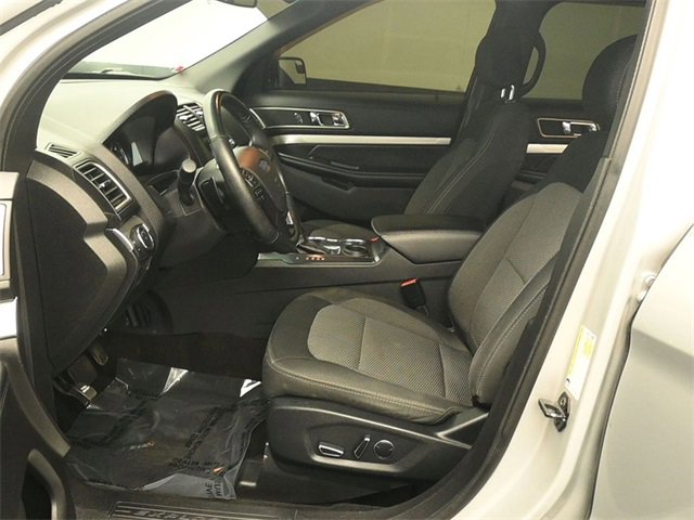 Certified 2017 Ford Explorer XLT w/ Equipment Group 201A image 11