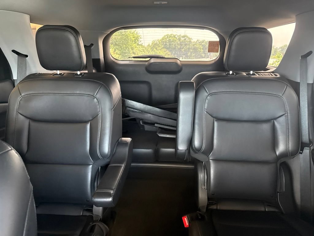 Certified 2023 Ford Explorer XLT w/ Equipment Group 202A AWD/4WD image 25
