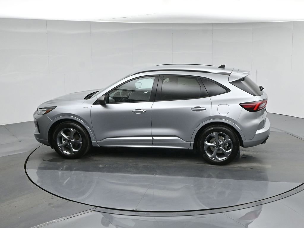 Certified 2024 Ford Escape ST-Line w/ Cold Weather Package image 25