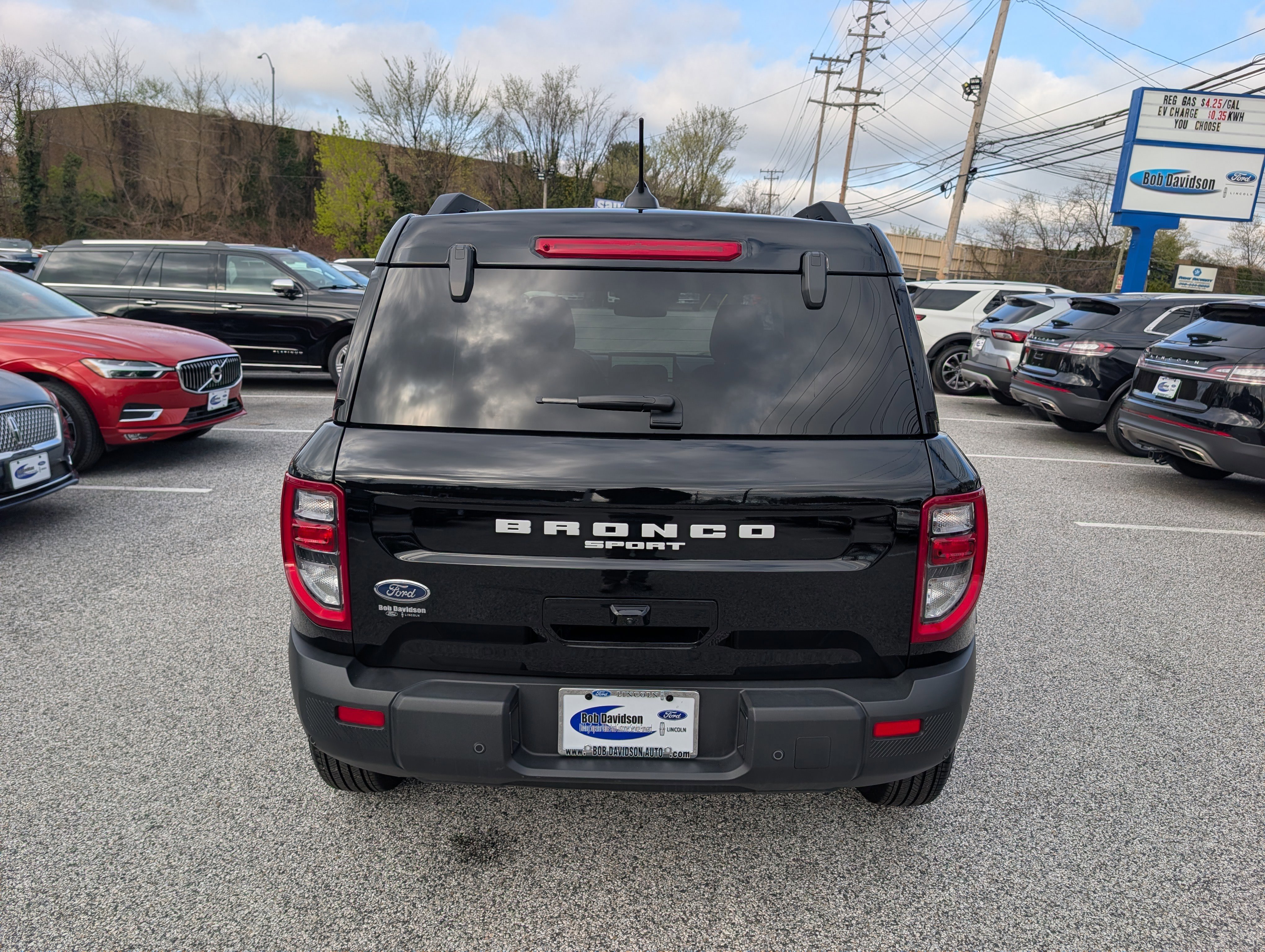 Certified 2025 Ford Bronco Sport Outer Banks w/ Outer Banks Tech Package+ image 3