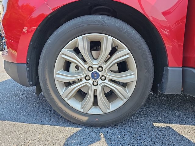 Certified 2020 Ford Edge Titanium FWD image 36