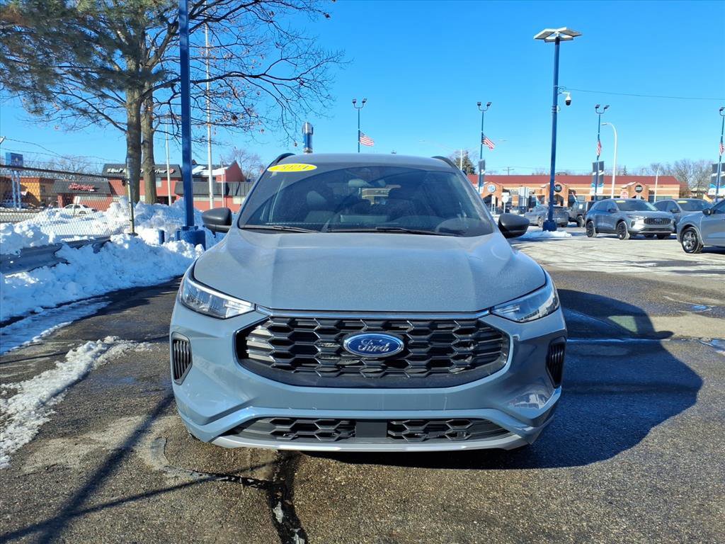 Certified 2024 Ford Escape ST-Line w/ Tech Pack #1 image 6