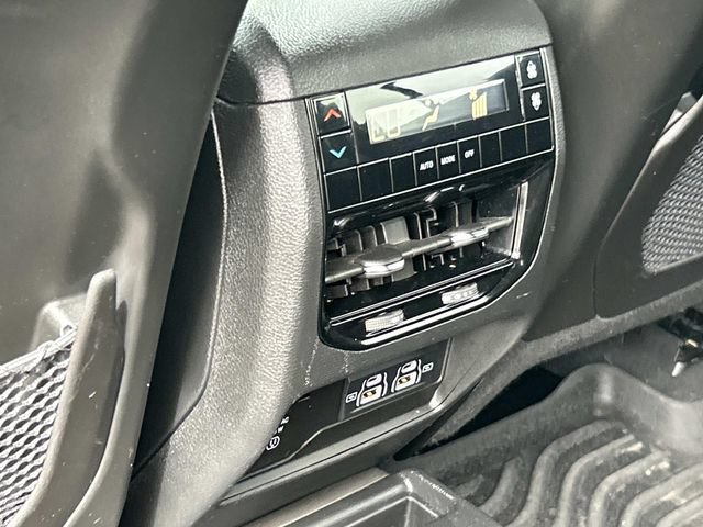 Used 2023 Jeep Grand Cherokee L Laredo AWD/4WD image 20