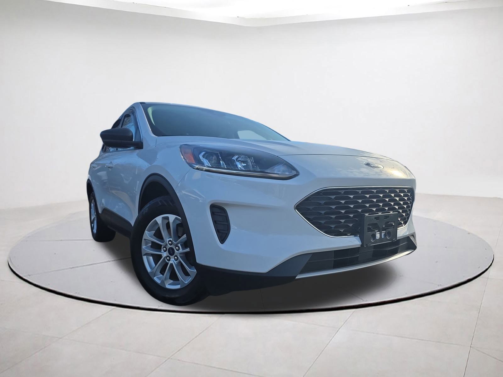 Certified 2022 Ford Escape SE w/ Cold Weather Package image 9