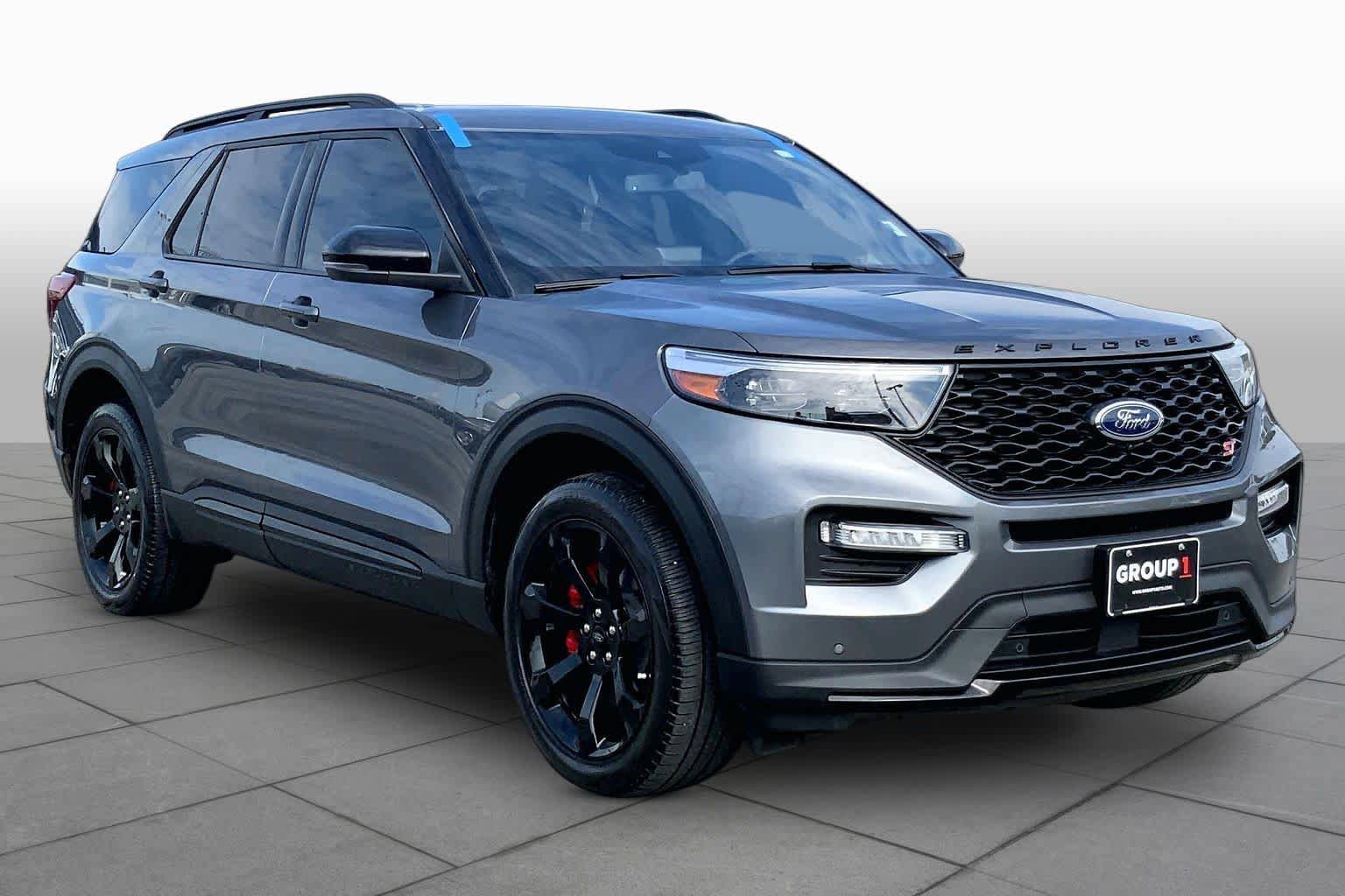 Certified 2024 Ford Explorer ST w/ Equipment Group 401A AWD/4WD image 3