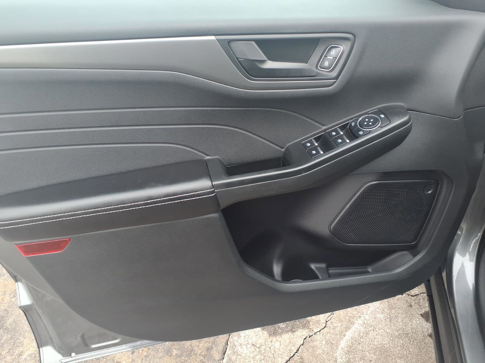 Certified 2024 Ford Escape Active image 11