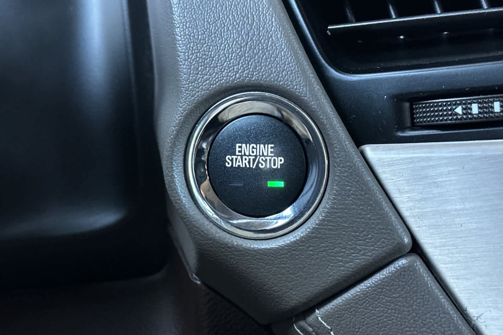 Used 2020 GMC Yukon Denali AWD/4WD image 23