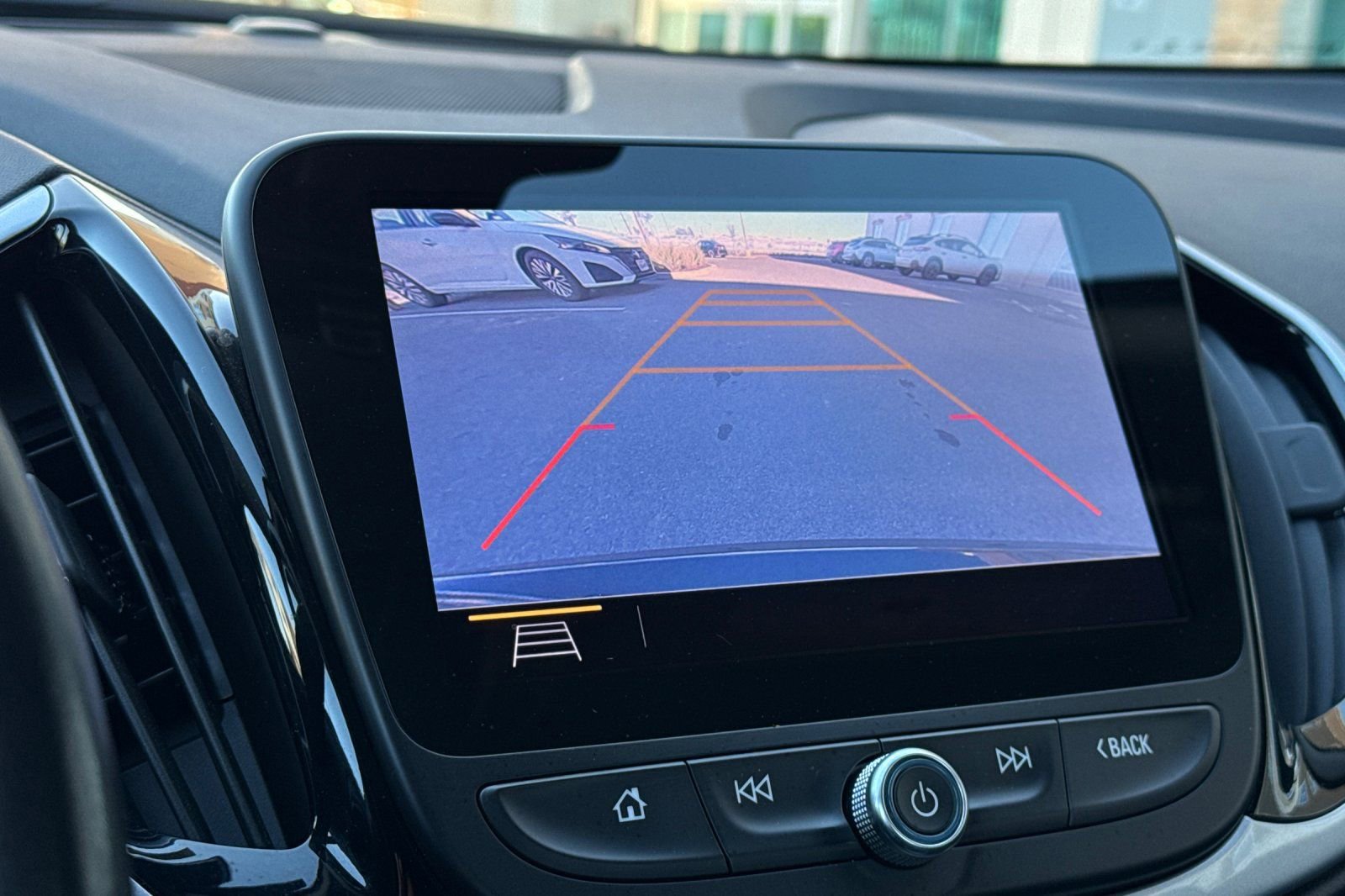 Used 2019 Chevrolet Volt LT w/ Comfort Package image 19