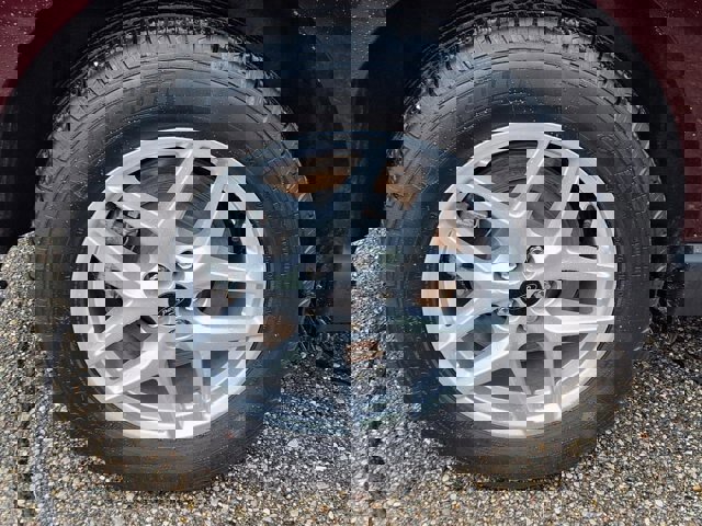 Certified 2024 Ford Edge SEL w/ Convenience Package image 30