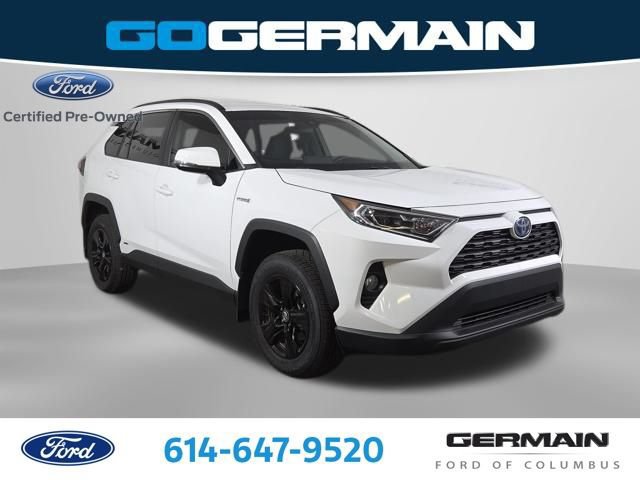 Used 2021 Toyota RAV4 XLE AWD/4WD image 4