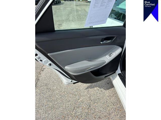 Used 2019 Toyota Avalon XLE w/ Moonroof Package FWD image 10