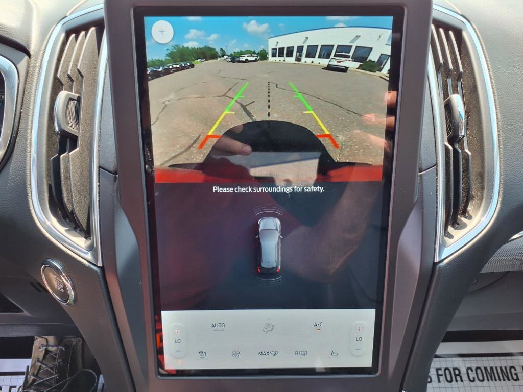 Certified 2021 Ford Edge Titanium image 19