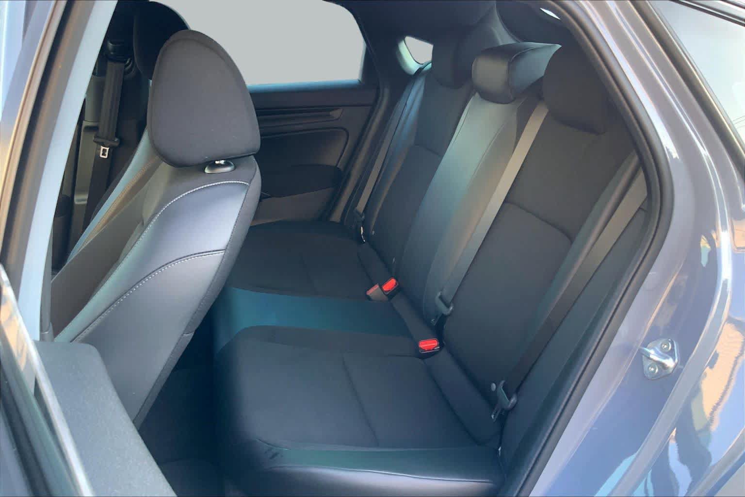 Used 2023 Honda Civic Sport image 19