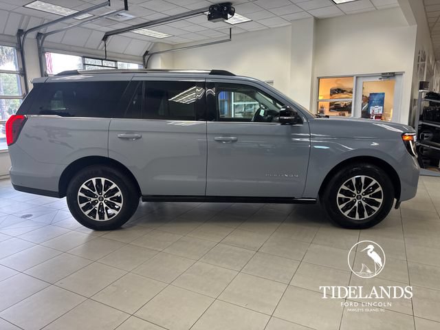 Certified 2025 Ford Expedition Platinum AWD/4WD image 10
